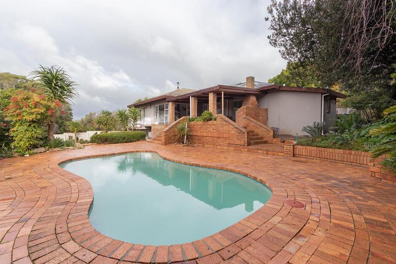 5 Bedroom Property for Sale in Eversdal Western Cape